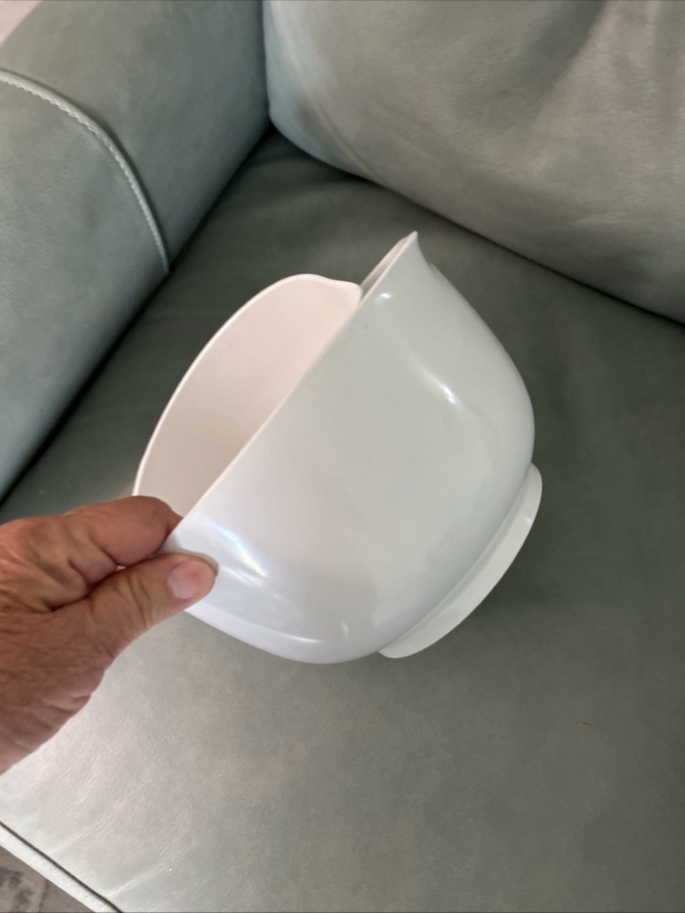 Copco nonslip White Nesting Mixing Bowls with Pour Spouts - Home Dining - Picture 4 of 4